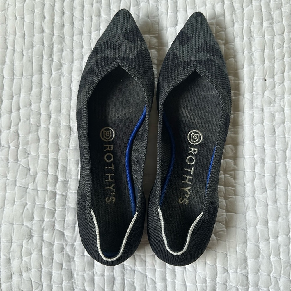 Rothy’s women’s pointed toe ballet flats size 7 gray camo
